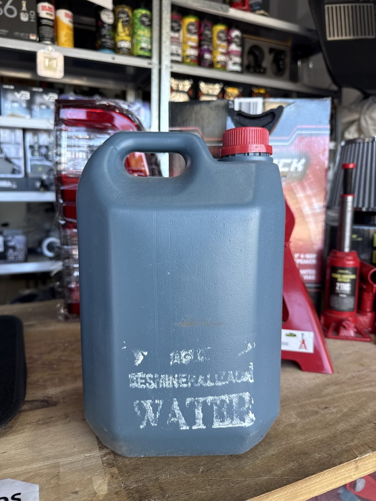 Bidon agua destilada 5 litros