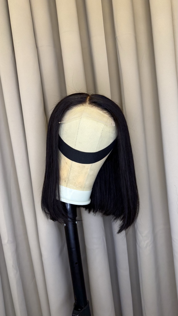 Peluca negra lacia Bob 12 pulgadas