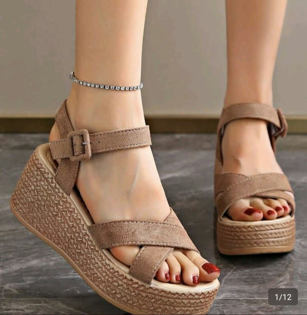 Sandalias plataforma café