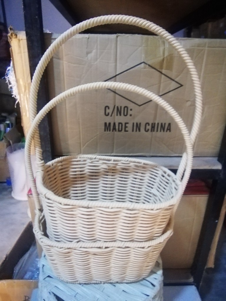 Cestos de mimbre beige
