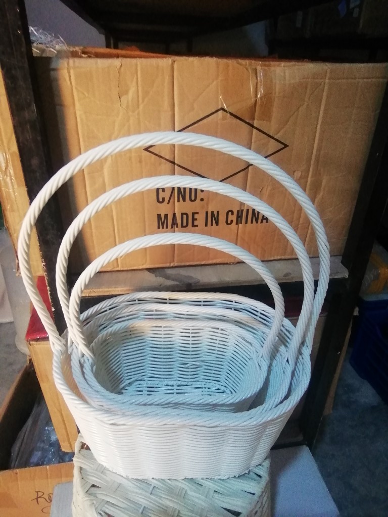 Cestos blanca de mimbre