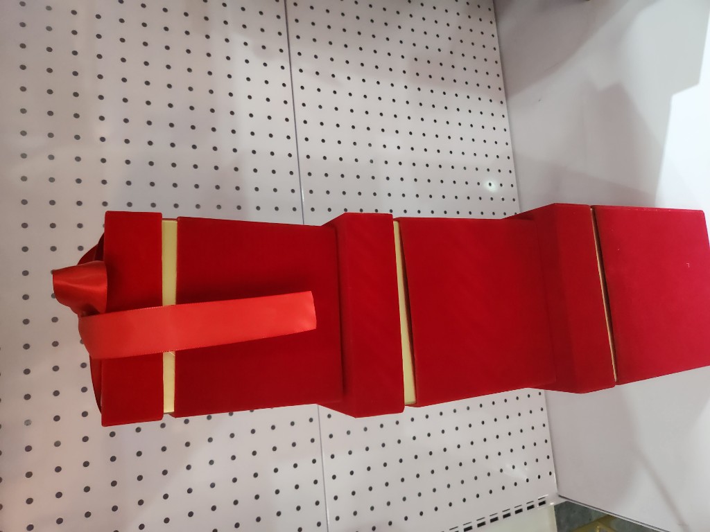 578-Caixa  vermelho
