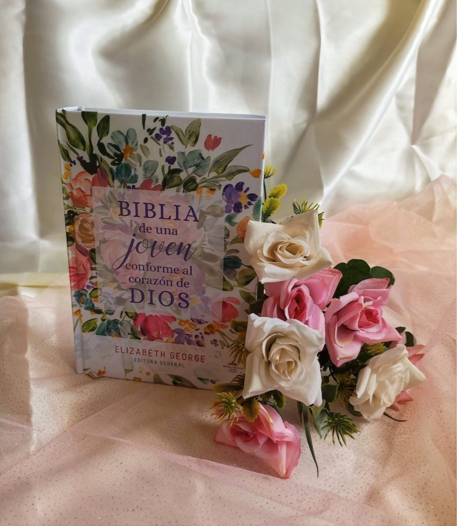 Biblia de una Joven conforme al corazón de Dios