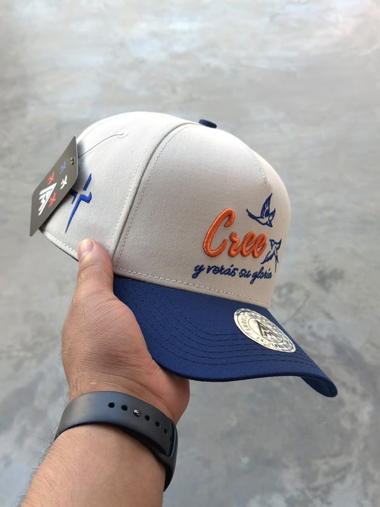 Gorra gris y azul 'Cree'