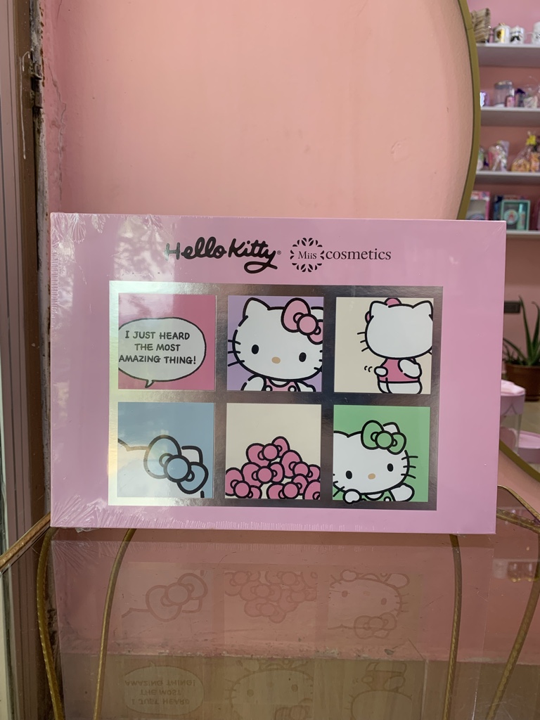 Hello Kitty Miis cosmetics rosado