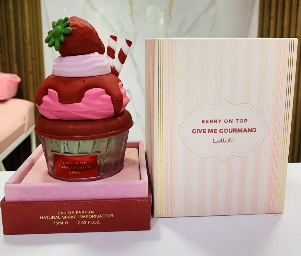 Lattafa Berry On Top perfume