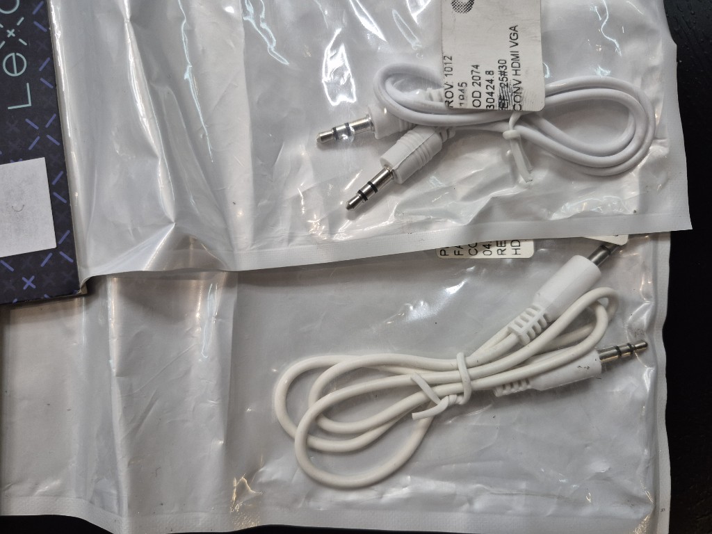 CONVERTIDOR HDMI A VGA + AUDIO LEXA