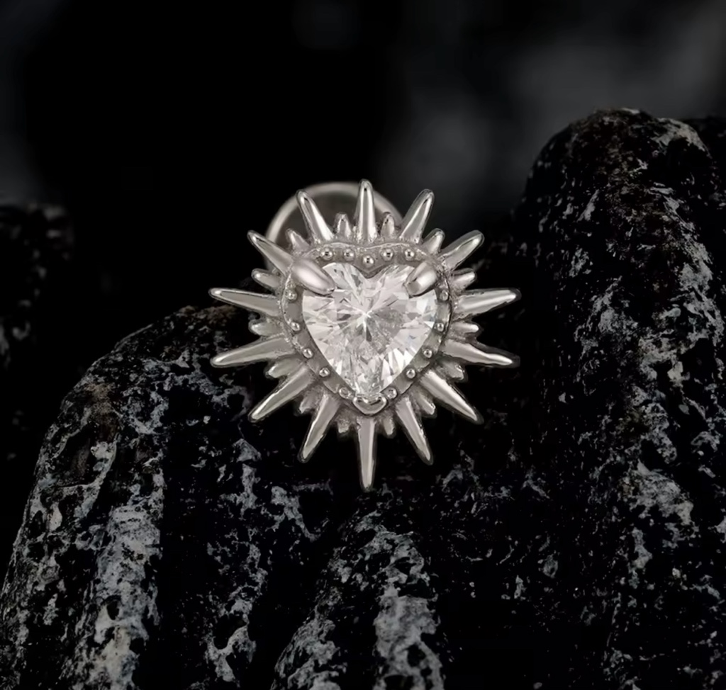 Top corazón brillante