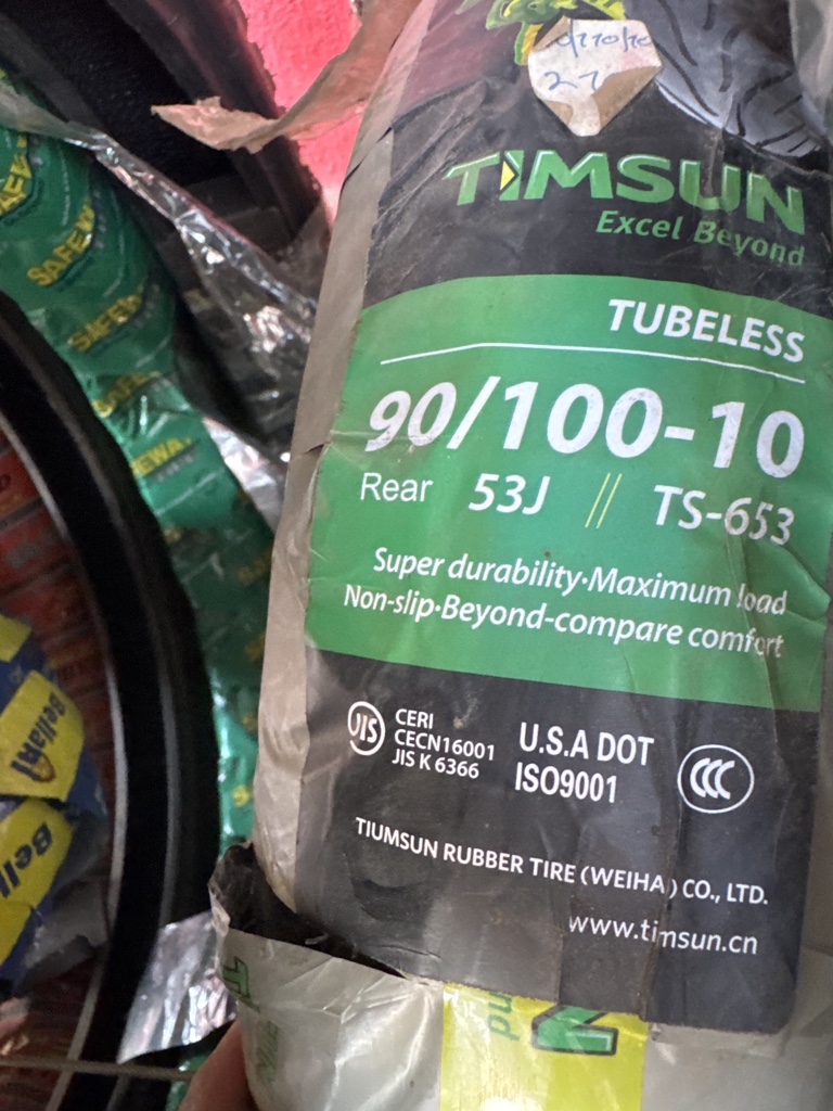 Timsun llanta negra 90/100-10