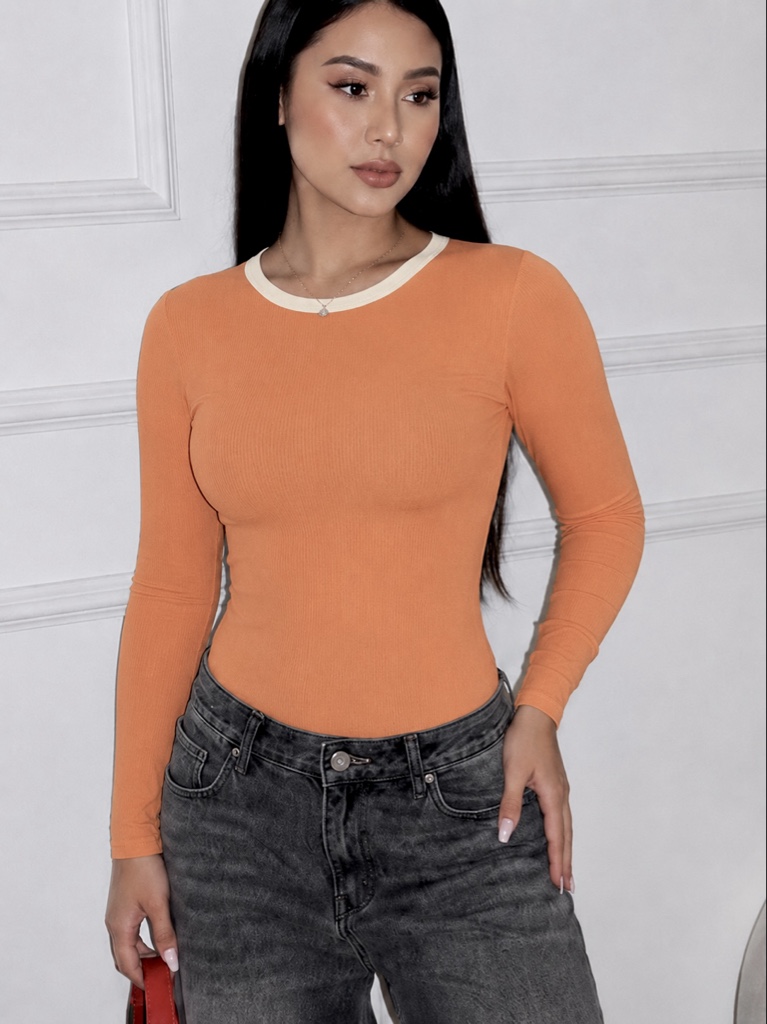 Body Manga Larga Naranja/Crema sin escote