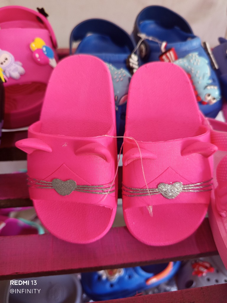 Sandalias rosa con corazon #10