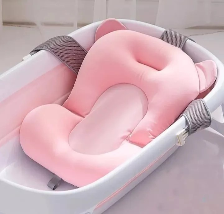 Acolchado para tina de bebé rosa