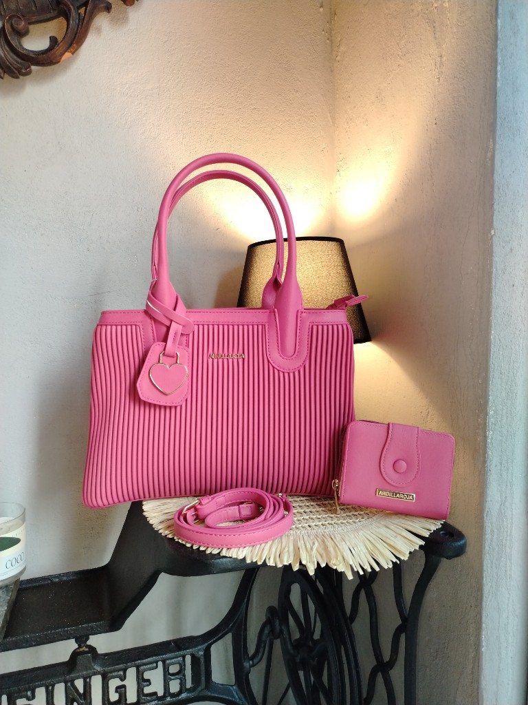 Angel ardilla roja fucsia