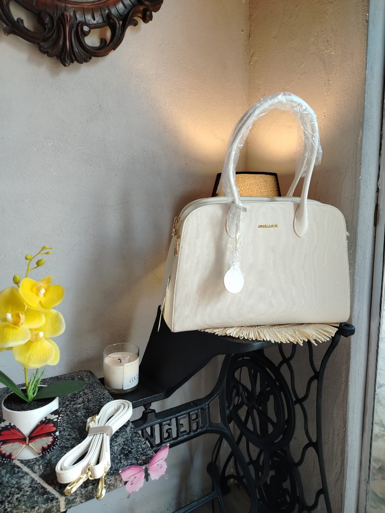 Angel Baguette Beige