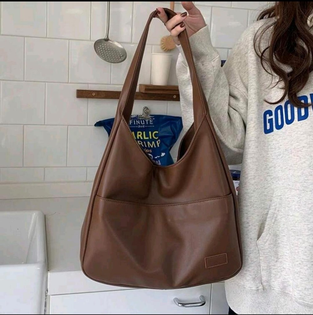 Bolso marron tipo tote de hombro
