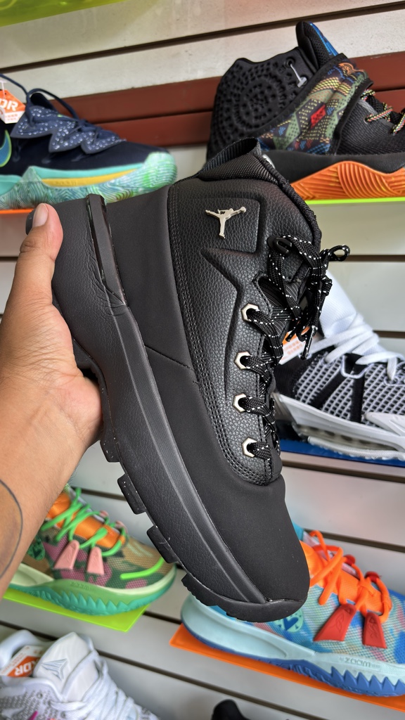 Jordan boot city