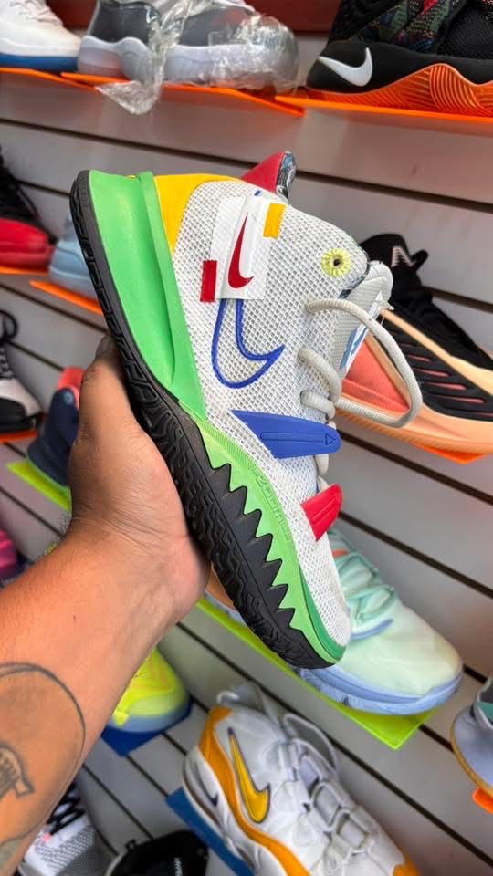 Kyrie 7 Visions