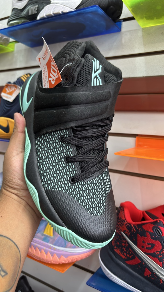 Nike Kyrie 2 Green Glow