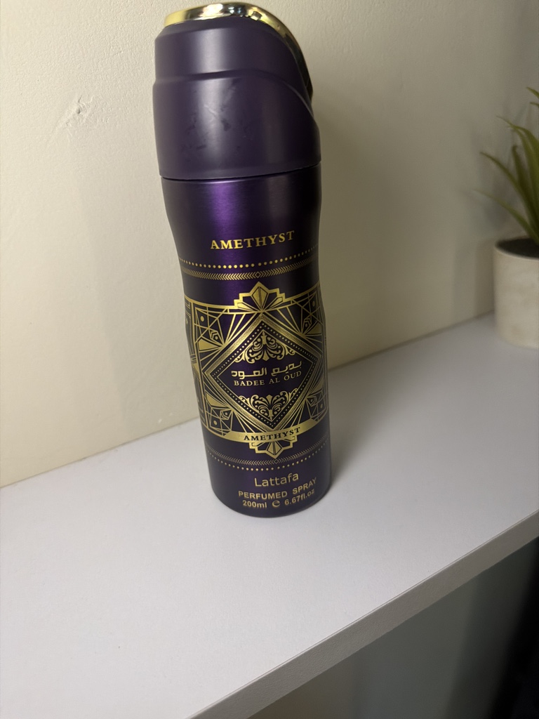 Lattafa Amethyst spray morado