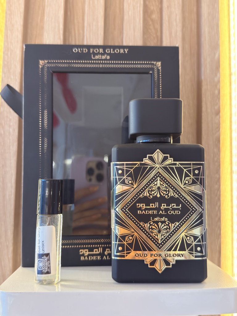 Lattafa Bade'e Al Oud Oud For Glory negro