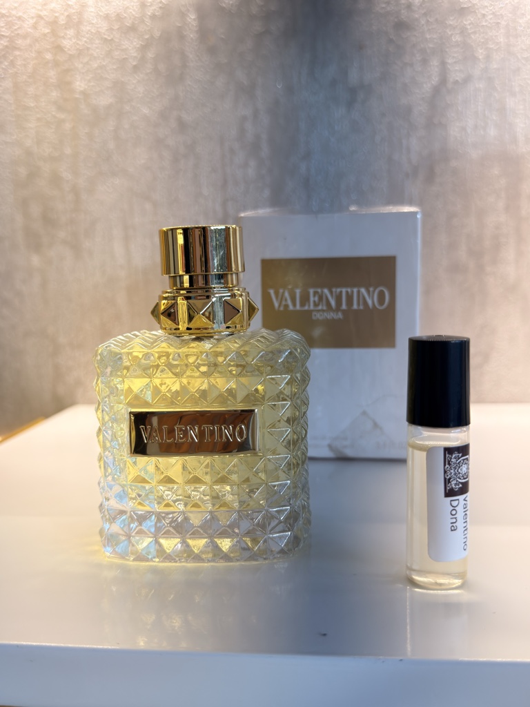 Valentino Donna perfume