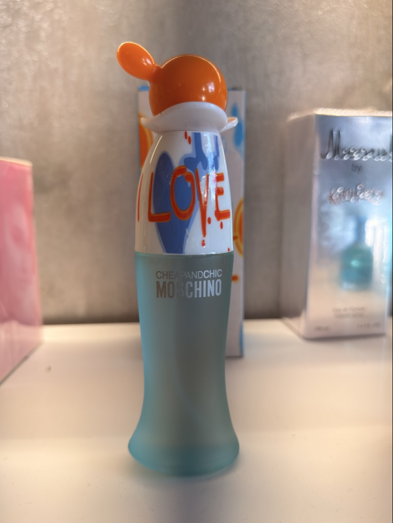 Moschino Love azul EDT