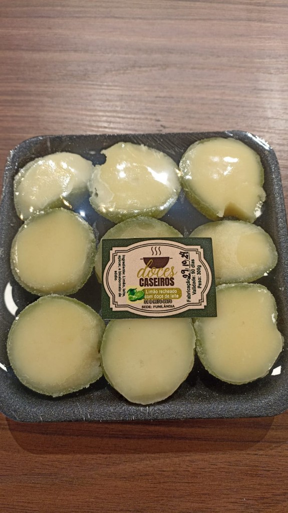 Limão desidratada com doce de leite