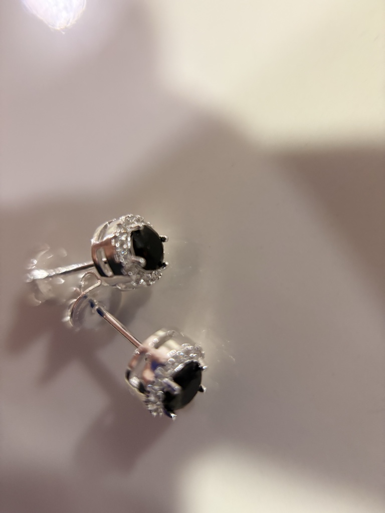 Aros negros brillantes
