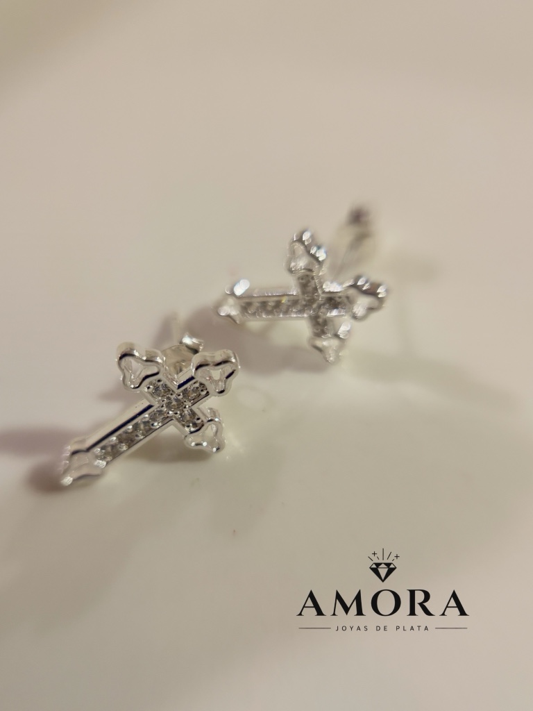 AMORA cruz plata