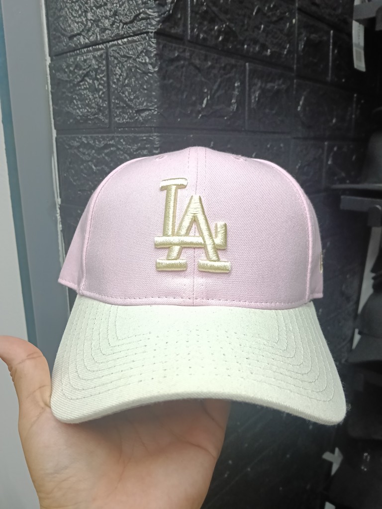 Gorras curvas