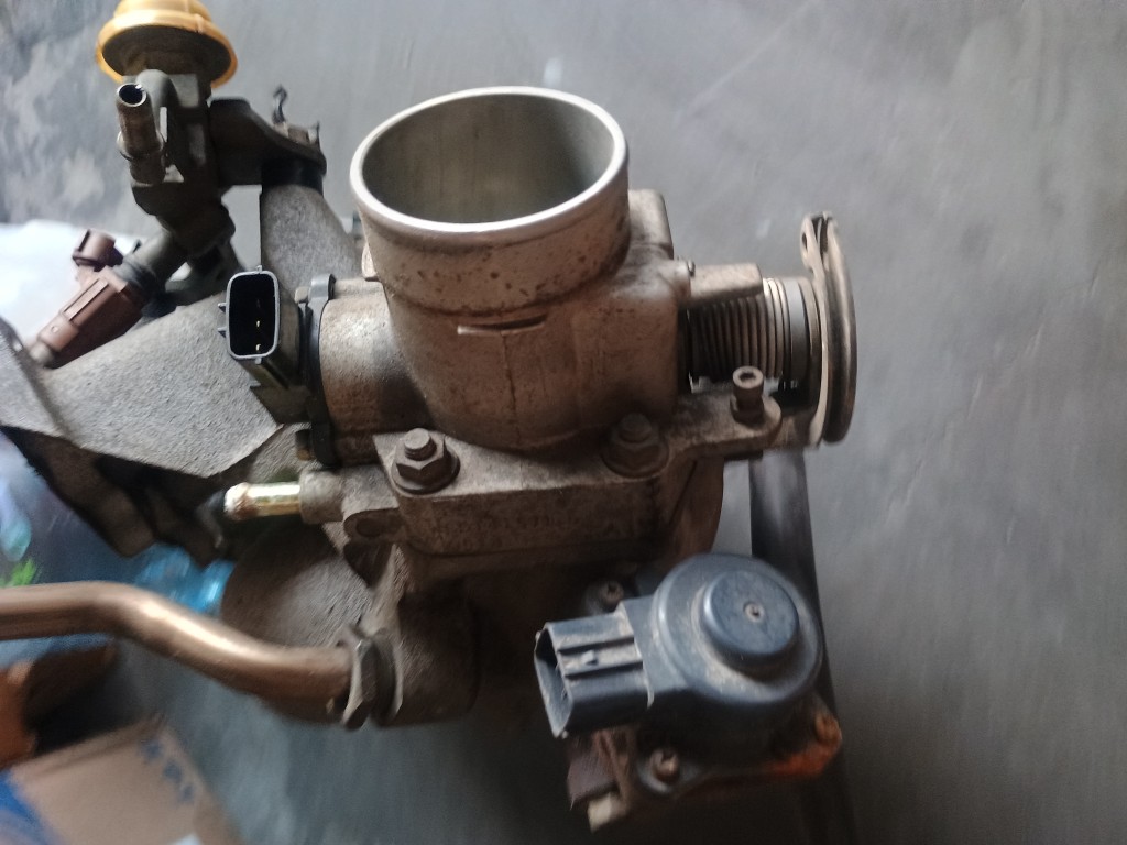 CUERPO DE ACELERACIÓN MAZDA PROTEGE SERIE FP