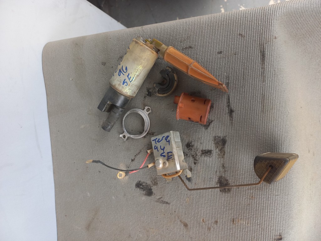 BOMBA DE GASOLINA TOYOTA TERCEL 95-99 SERIE 5E
