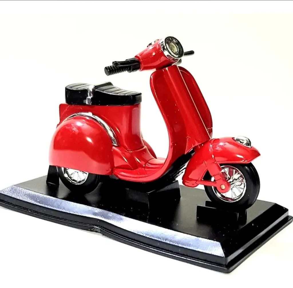 Moto clásica coleccionable 10,5cm.