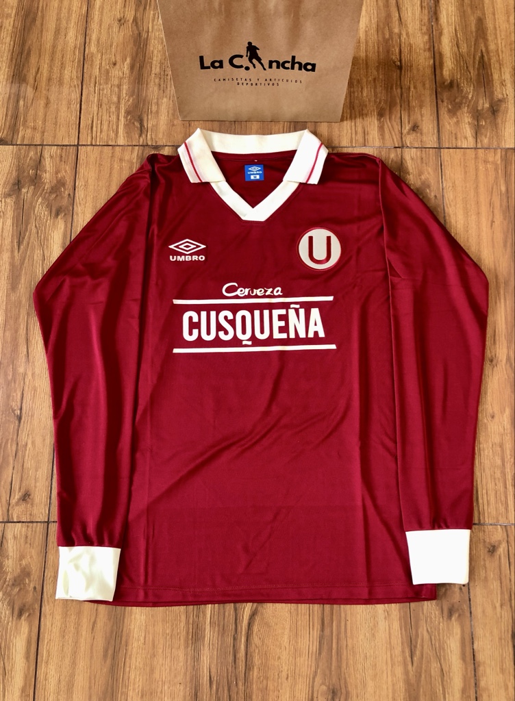 Camiseta Universitario manga larga Alterna - Año 96