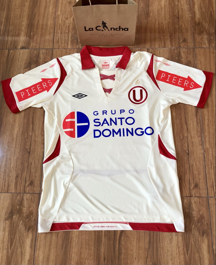 Camiseta Universitario de la estrella 25 - año 2009