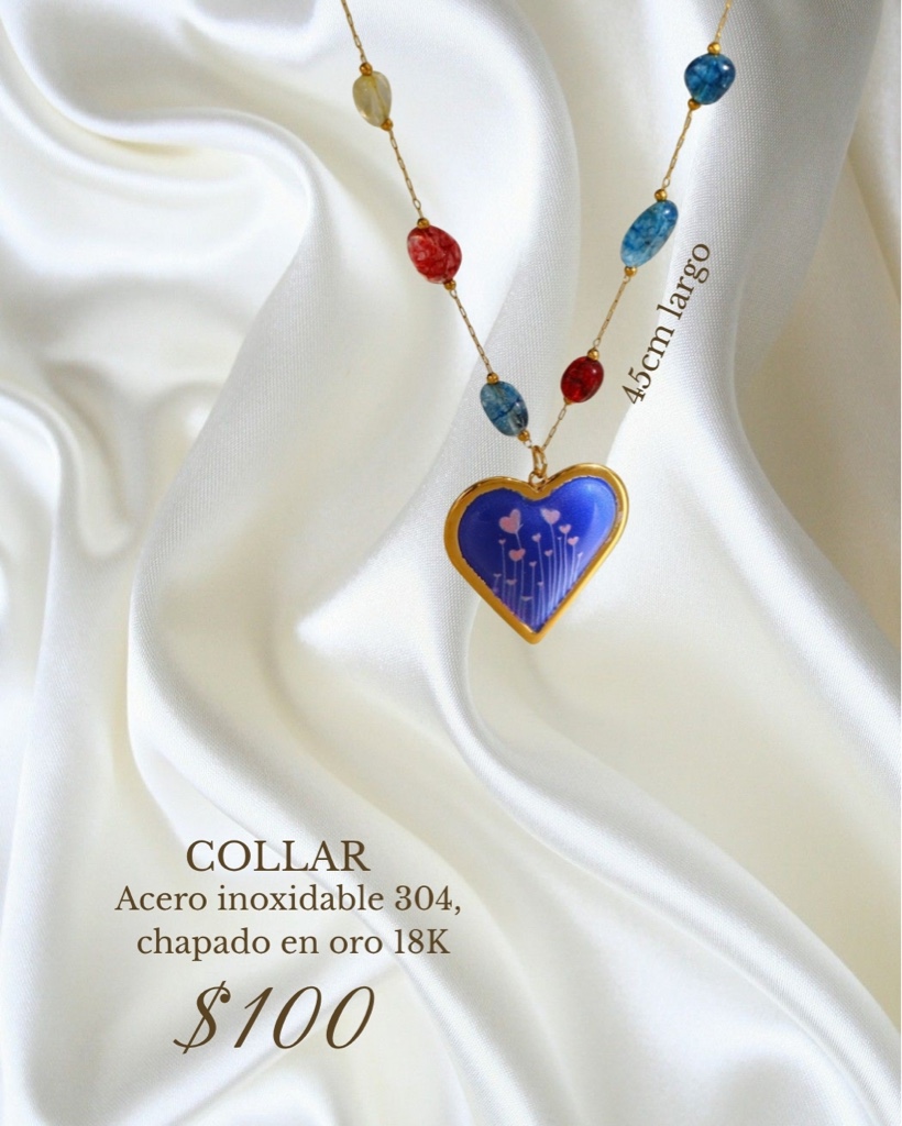 Collar corazón azul