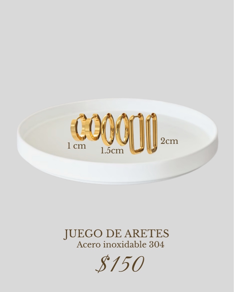 Juego de aretes dorados