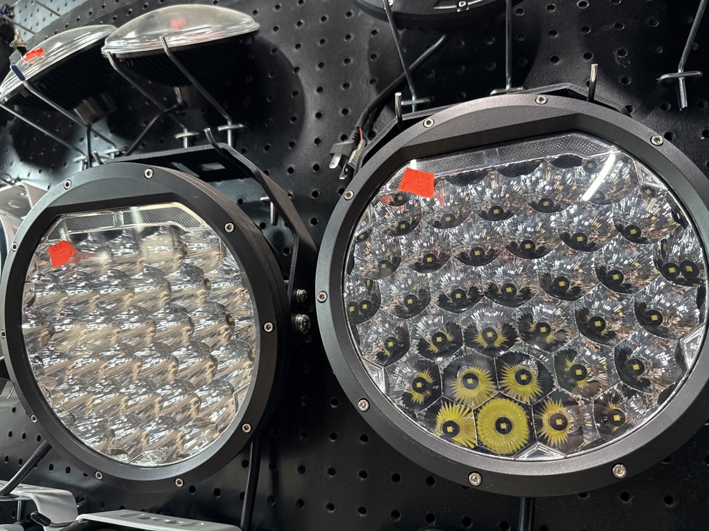 Faros LED redondos negros #137