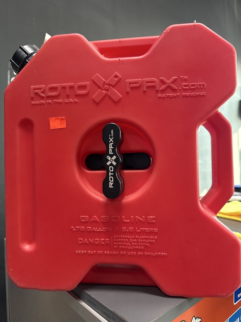 RotoPax gasolina roja 1.75 galón