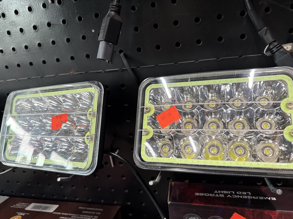 Luz LED rectangular JYE22