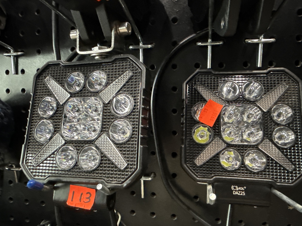 Luz LED cuadrada 4x4 IOL DAZ25 #113