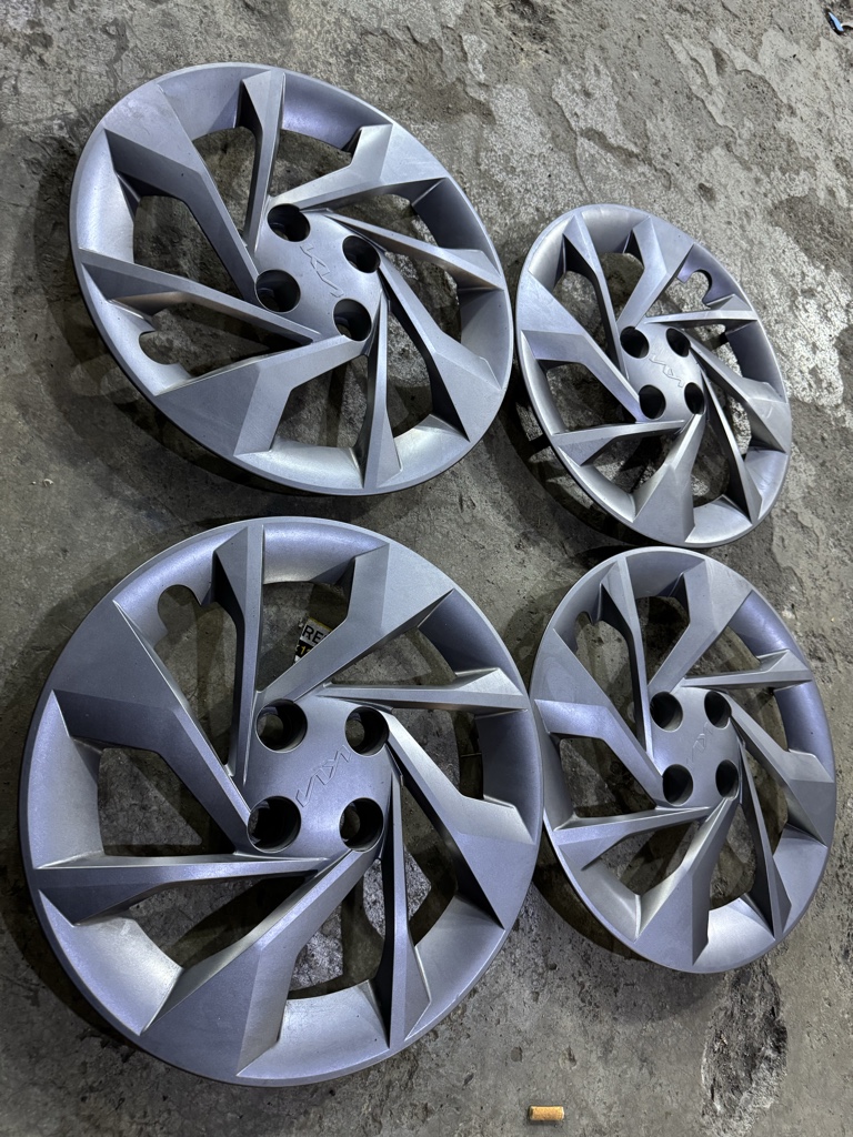Tapas 15” Originales KIA K3