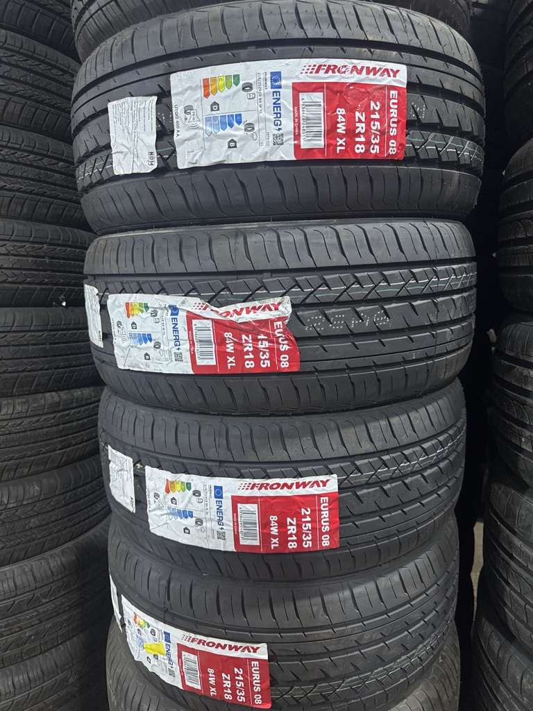 215/35ZR18 84W XL