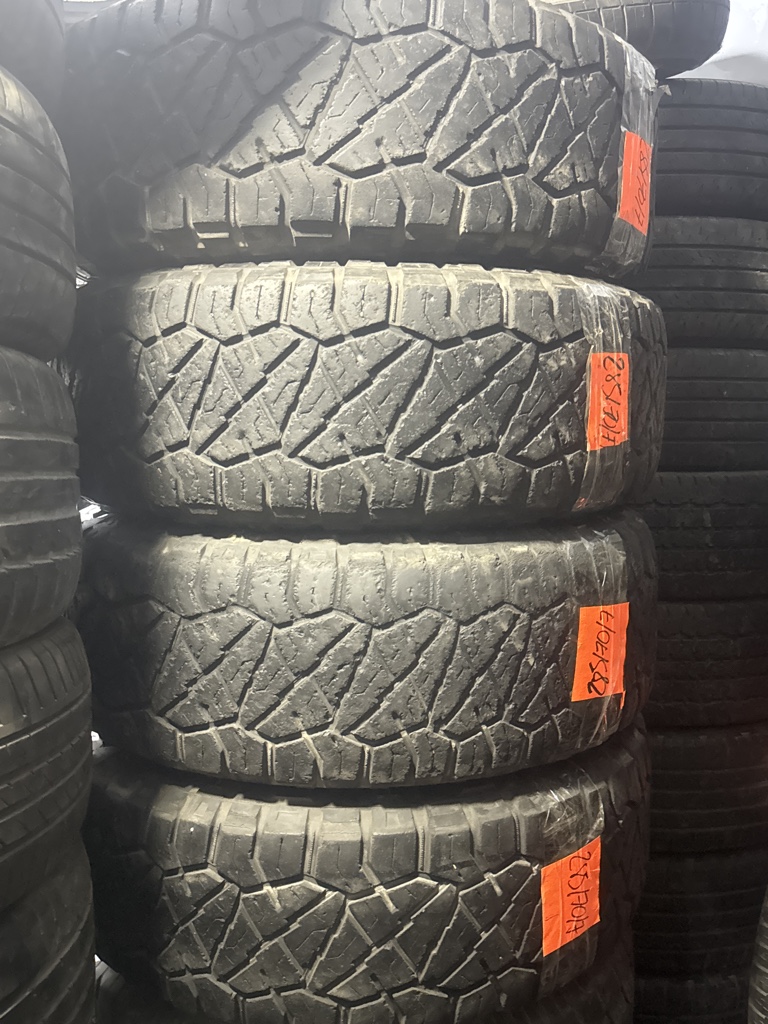 Juego 285/70/17 Nitto