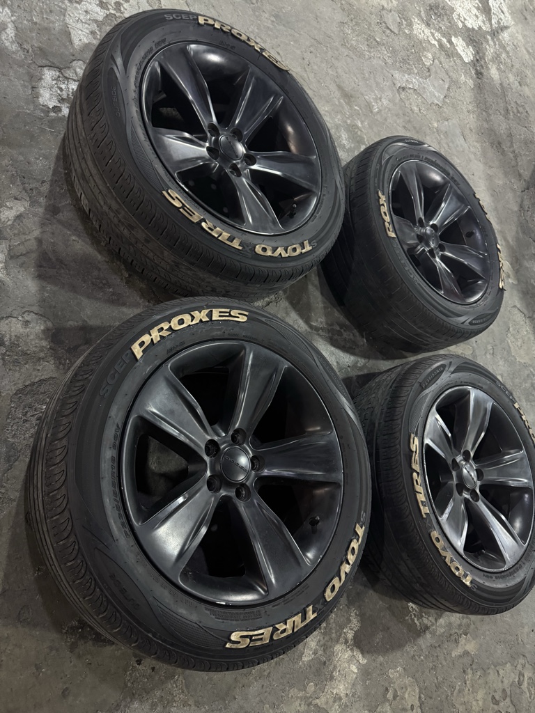 Juego 18” 5/115 Challenger Charger