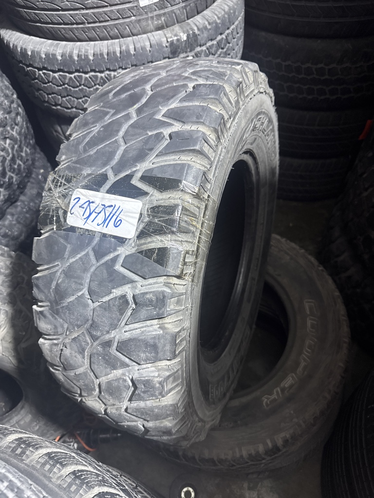 245/75R16 MT