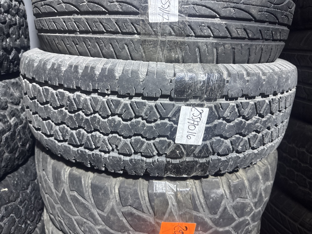 255/70R16 AT