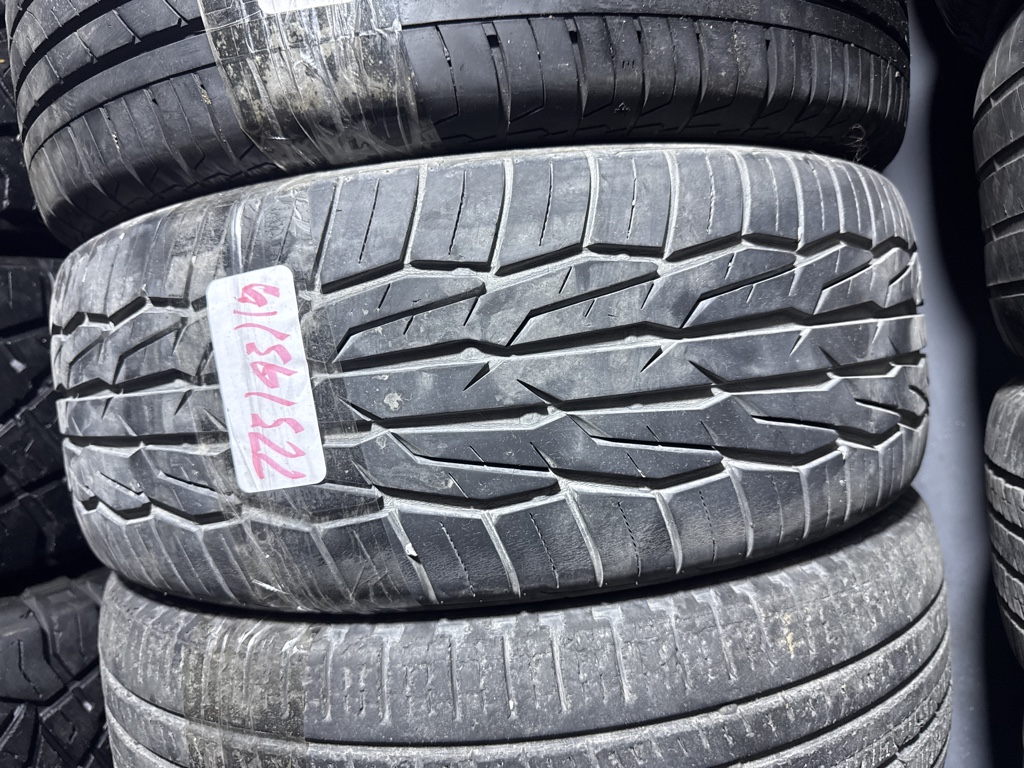 225/45R19 Toyo