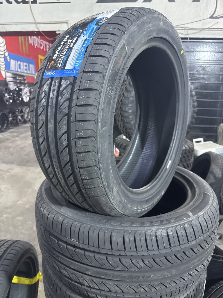 235/45R17 SAILUN