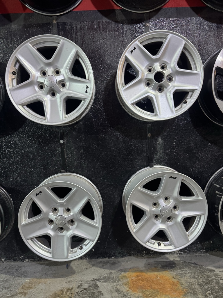 Juego Rines 17” 5/127 Jeep